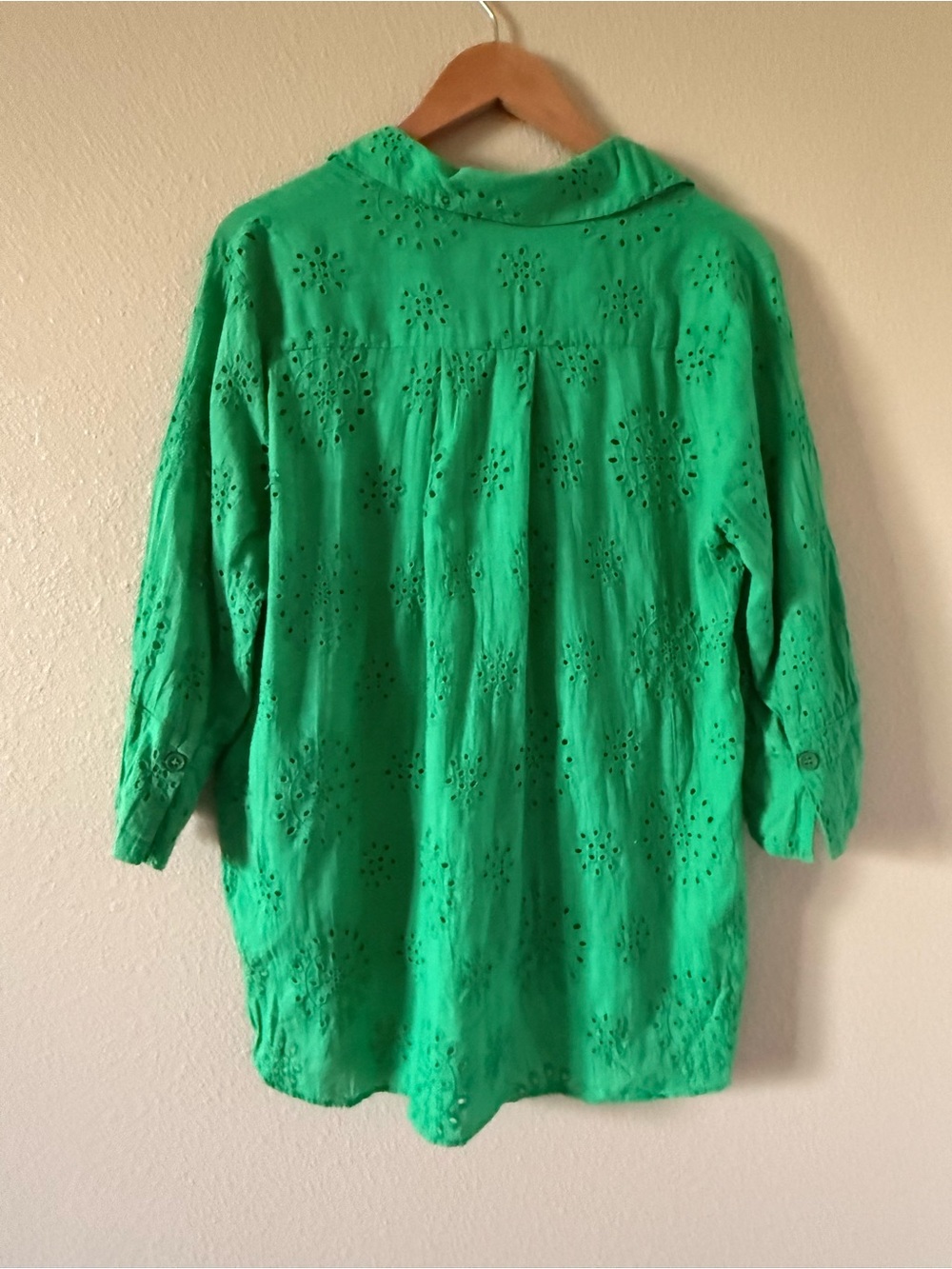Women’s Green Eyelet Button-Down Shirt - Picture 6 of 7